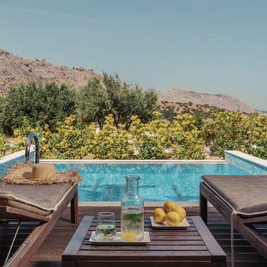 superior-with-pool